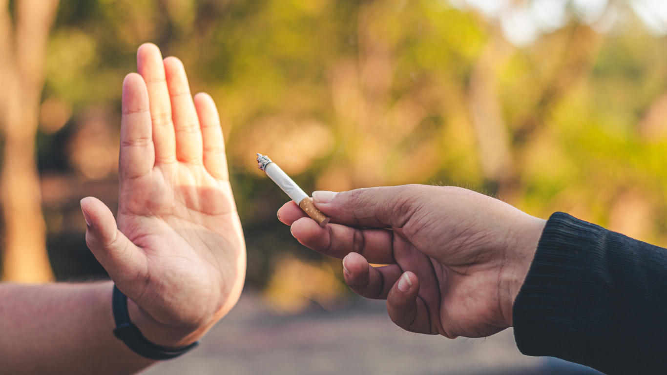 Wat stoppen met roken of vapen je oplevert in je dag, week en leven